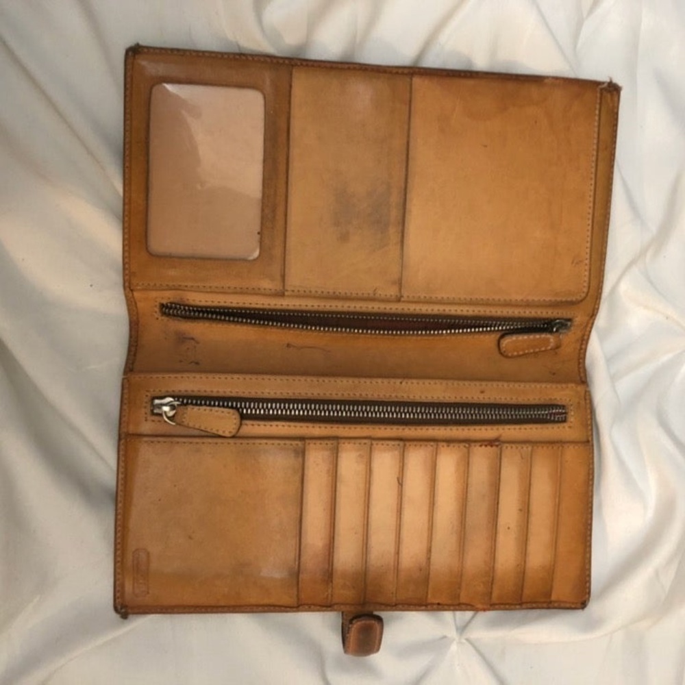 Coach Authentic Large Wallet - Picture 2 of 2